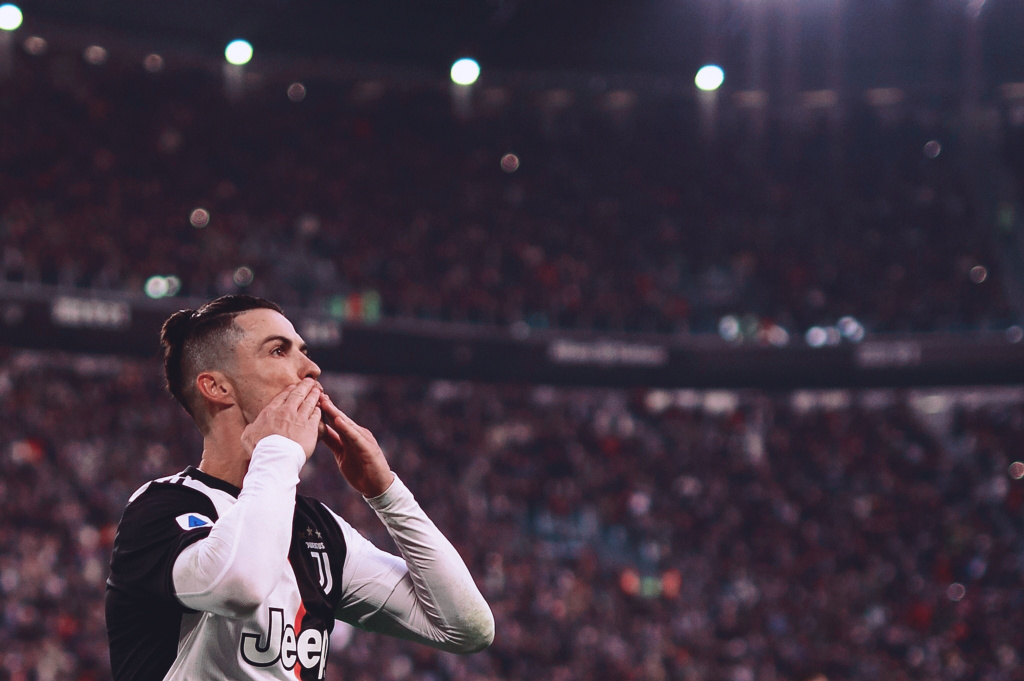 整体表现也 整体表现也